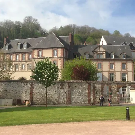 Dans Le Vieux Appartamento *