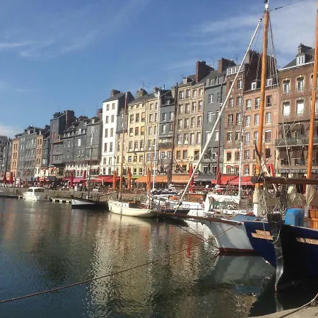Dans Le Vieux Appartamento *